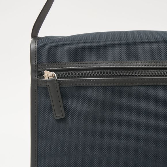 Hunting World Canvas Shoulder Bag Nylon Leather Blue Black - Picture 8 of 16